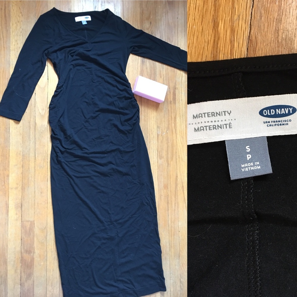 Black Maternity Maxi Dress 🤰